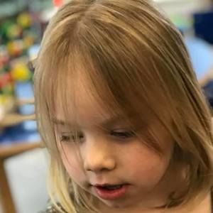 Meet your Posher, Debbie